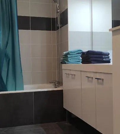 Apartament Grand 2 Avec Terrasse Bordeaux