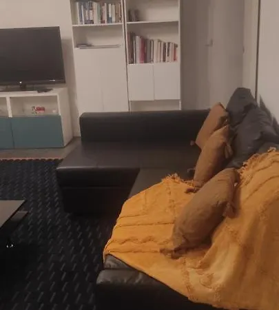 Apartament Grand 2 Avec Terrasse *