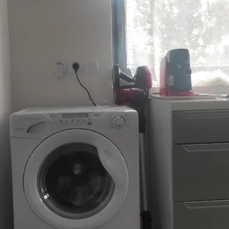 Apartament Grand 2 Avec Terrasse *