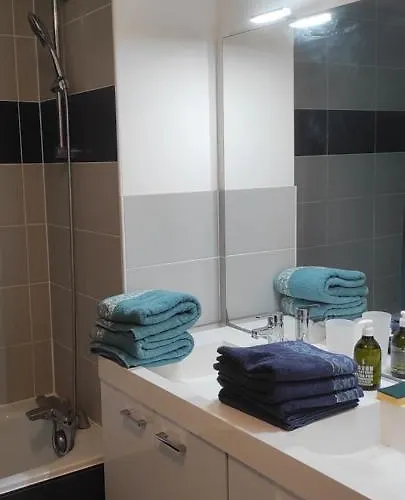 Grand 2 Avec Terrasse Διαμέρισμα *